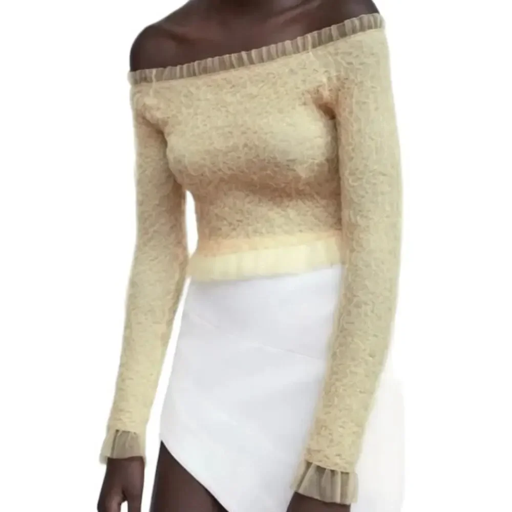 NWT ~ ZARA Beige Lace Tulle Off Shoulders Tight Crop Knit Top ~ Women's SMALL - Picture 3 of 9